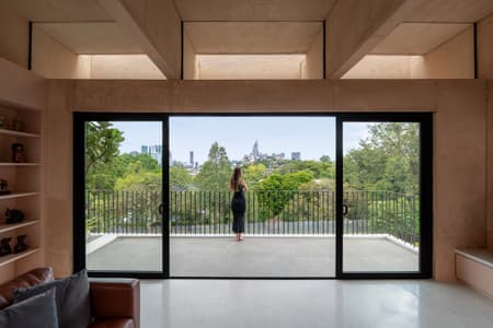 Armoua House
